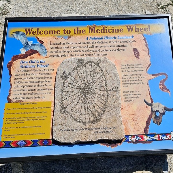 Along the trail and at the site, interpretive signs provide information about the history, cultural significance, and geology of the Medicine Wheel. 