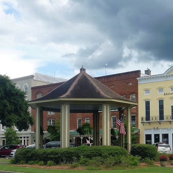 Visitors can travel back in time and spend a lazy afternoon in downtown Eufaula. 
