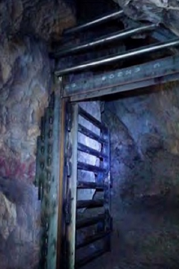 Spring Cave - Display Image