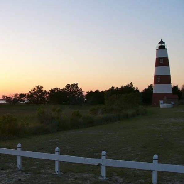 Suggested image for Sapelo Island Lighthouse 
