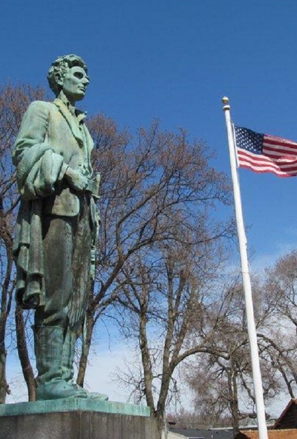 Dixon Chamber of Commerce and Main Street - Display Image