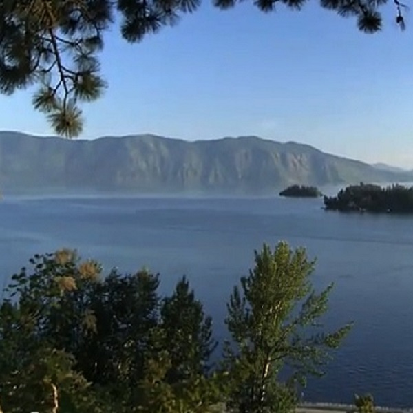 The depth of Pend Oreille Lake is over 1,100 feet, allowing for the Navy to test its submarines. 