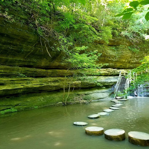 Hiking in Matthiesen State Park. 