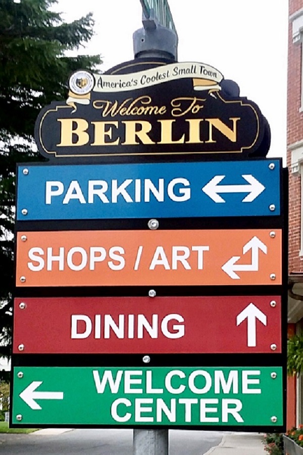 Berlin Main Street - Display Image
