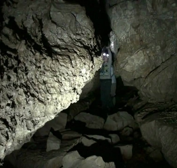 Many passages in the cave require spelunkers to squeeze through them. 