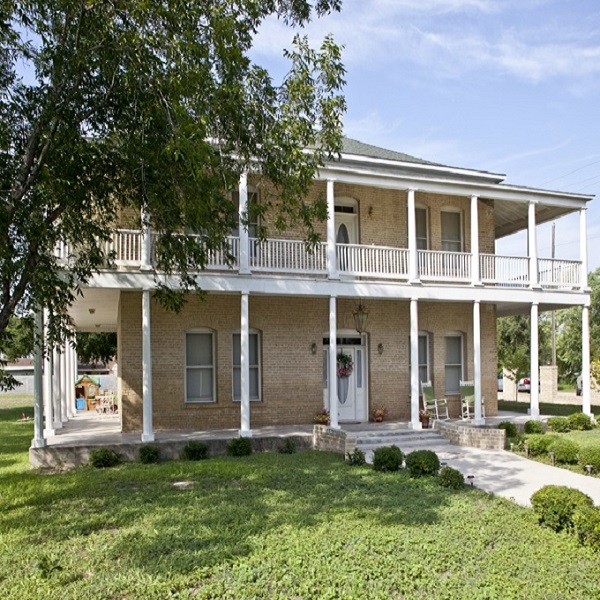 Downtown Historical District in Rio Grande City. 