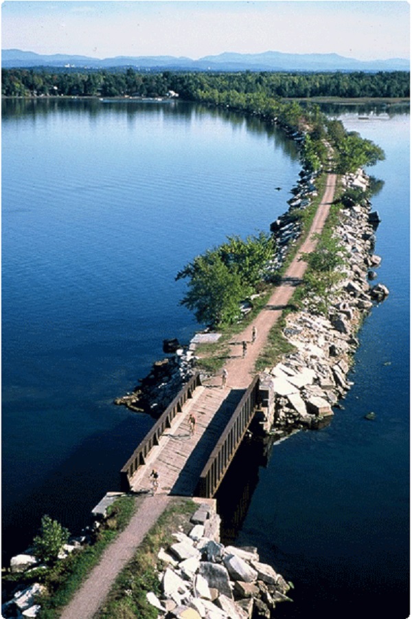 Hello Burlington/ Lake Champlain Chamber - Display Image