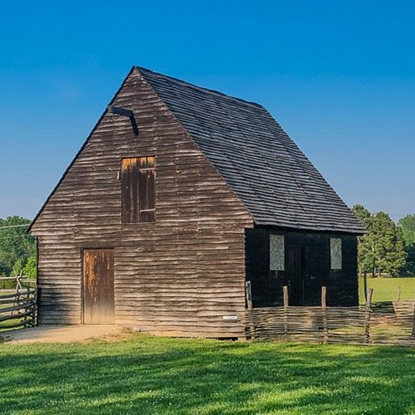 Many standing buildings display once thriving communities sitting along the shores of St. Mary’s County, and excavations show signs of many more in history. 