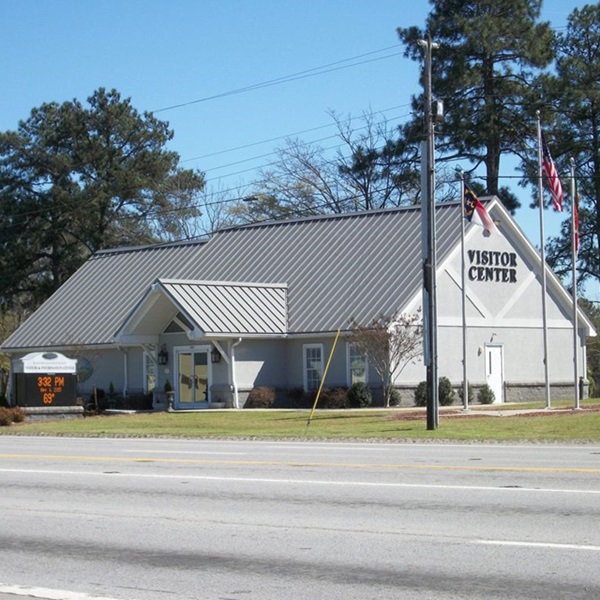 Kinston is a town steeped in history and brimming with captivating attractions, whether one is a history buff, an outdoor enthusiast, or looking for a relaxing getaway. 