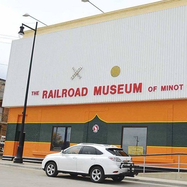 The museum also has a variety of other equipment on display, including a telegraph office, a signal tower, model railroads, and a crossing gate. 