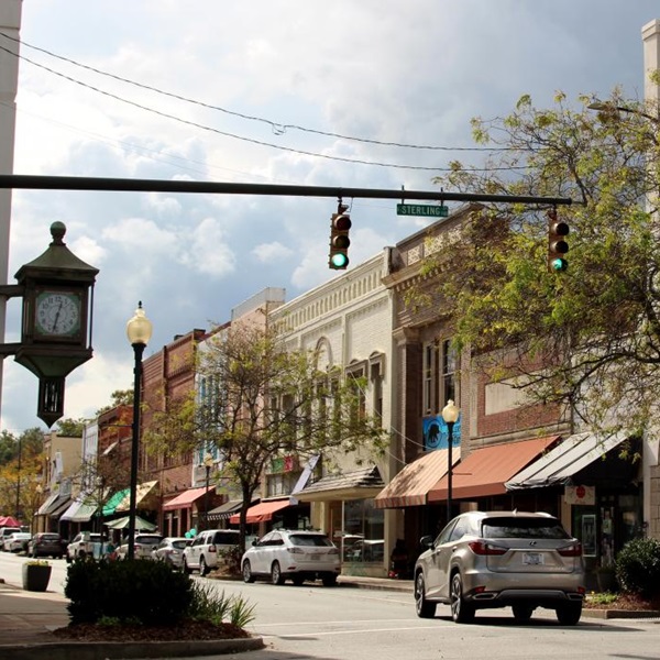 Visitors can stroll along tree-lined streets, explore local shops and galleries, and admire historic architecture. 