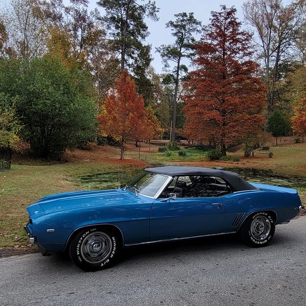 Participants will explore iconic filming locations, learn behind-the-scenes secrets, and connect with fellow “Vampire Diaries” fans. 
