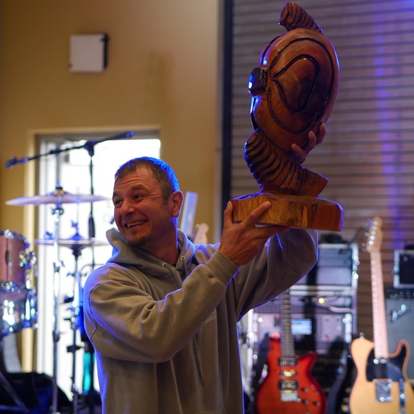 Attendees can browse a variety of unique items, including jewelry, pottery, artwork, and other coastal-inspired treasures. 
