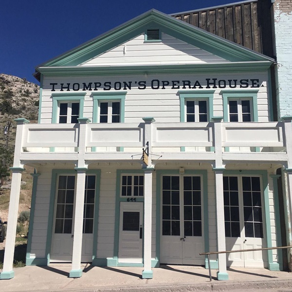 Thompson's Opera House   - Webpage Image