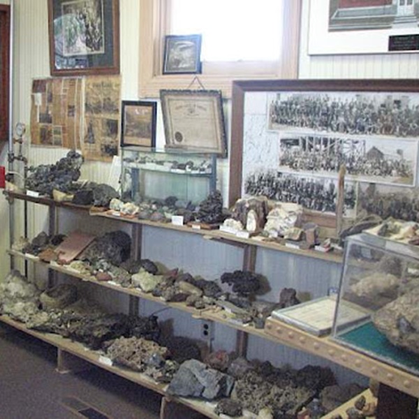 The museum primarily focuses on the history of lead and zinc mining in Galena, which was once part of the largest lead and zinc mining district in the United States. 