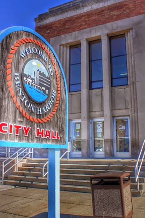 Benton Harbor Downtown Development Agency  - Display Image