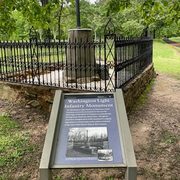 The park includes a memorial to Morgan and a reconstruction of his encampment, where the American forces prepared for the battle. 